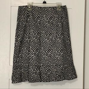 Ann Taylor Lightweight Skirt Black / White Size 4